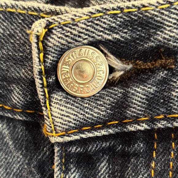 Levi's Men's 550 Relaxed Fit 34 x 34 Jeans - Picture 5 of 16